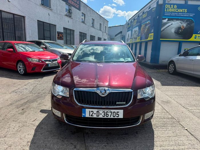 Skoda Superb 2012
