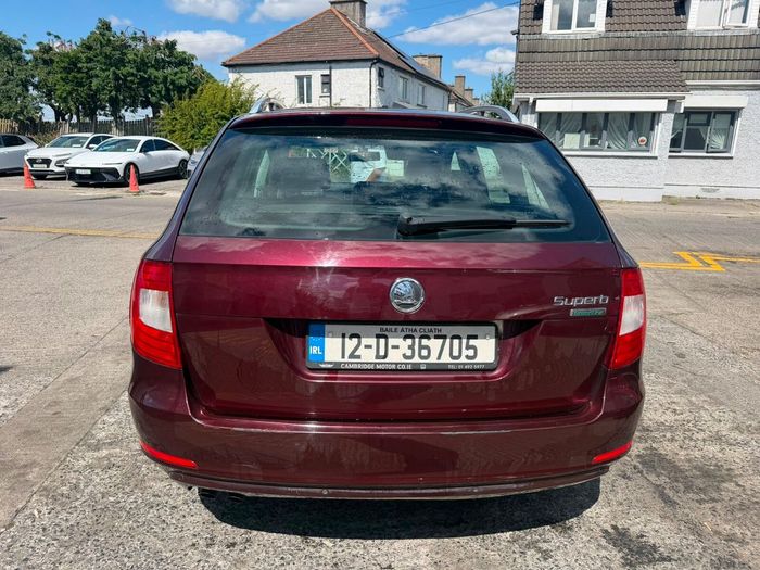 Skoda Superb 2012