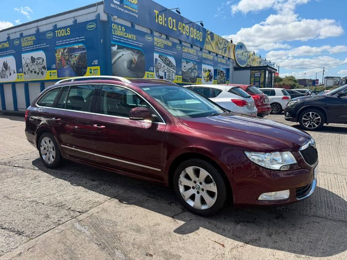 Skoda Superb 2012