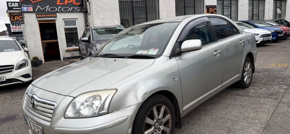 Toyota Avensis 2004