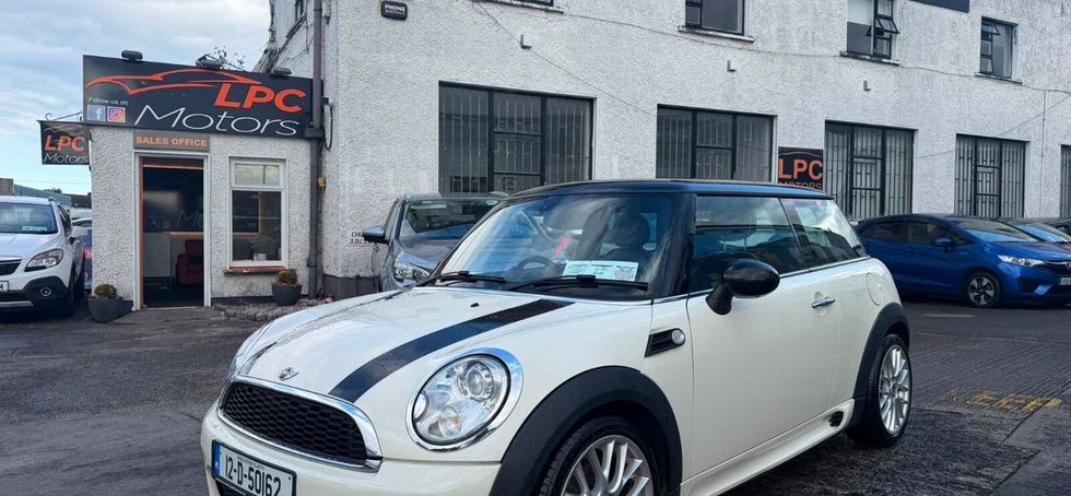 MINI Cooper 2012