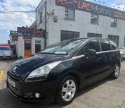 Peugeot 5008 2011