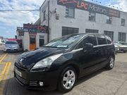Peugeot 5008 2011