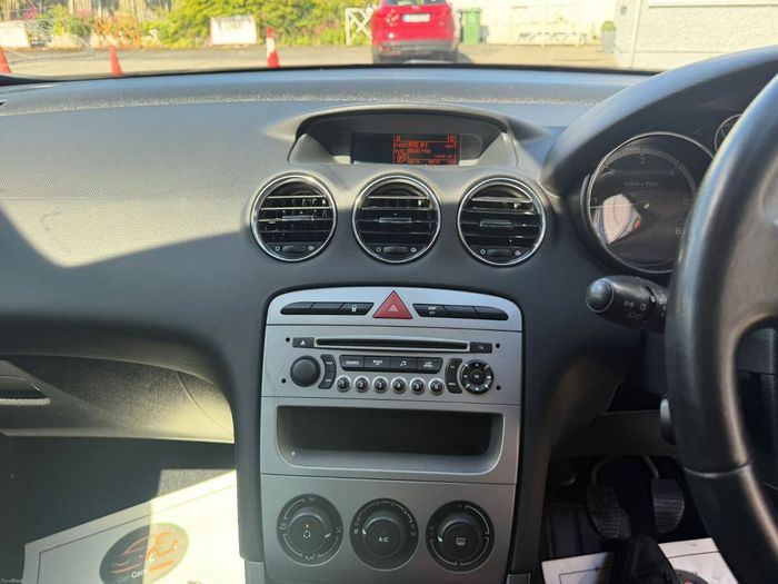 Peugeot 308 2012