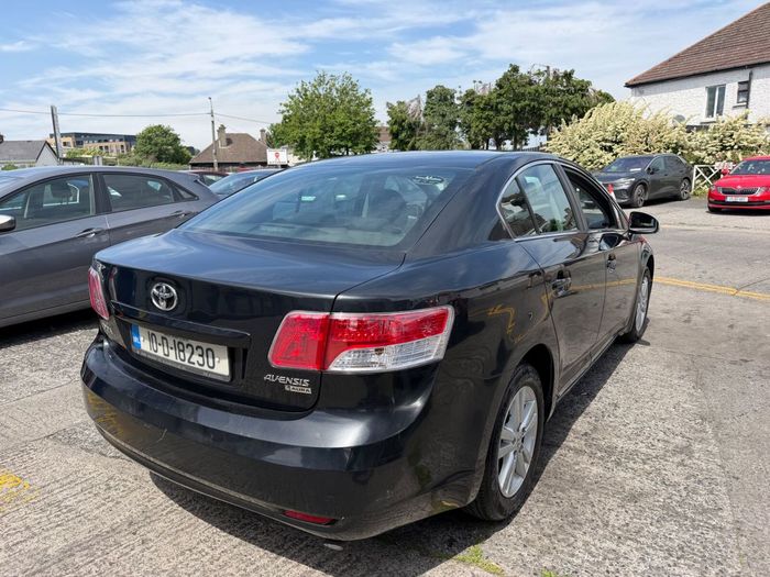 Toyota Avensis 2010