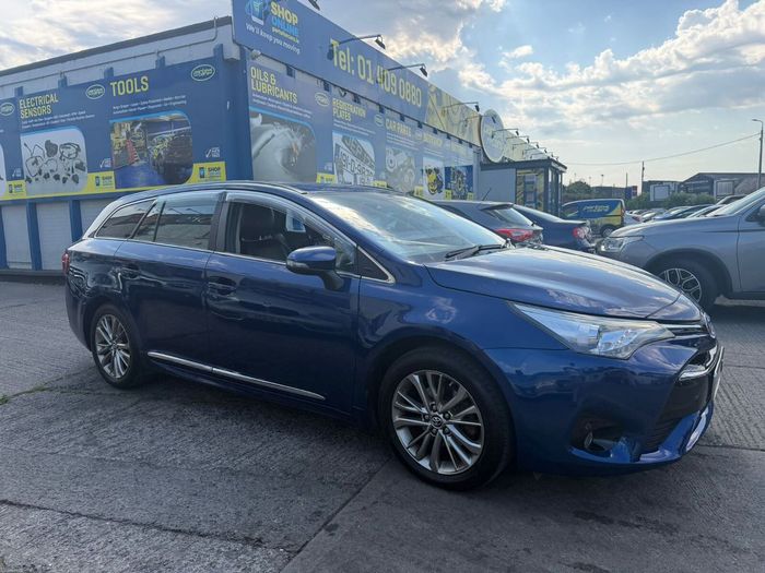 Toyota Avensis 2016