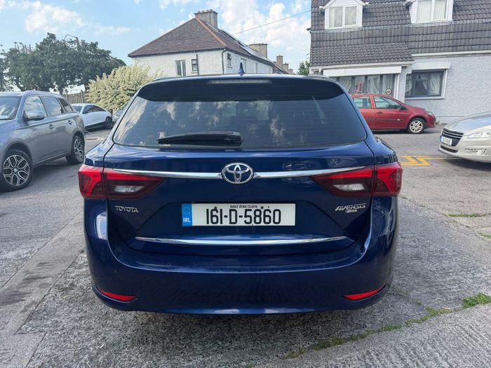 Toyota Avensis 2016