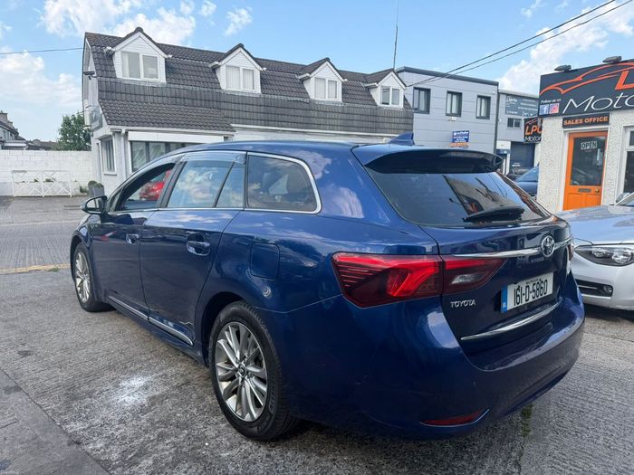Toyota Avensis 2016