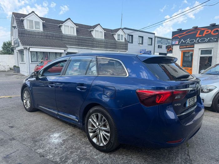Toyota Avensis 2016