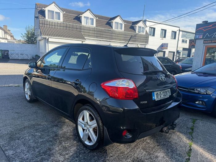 Toyota Auris 2010