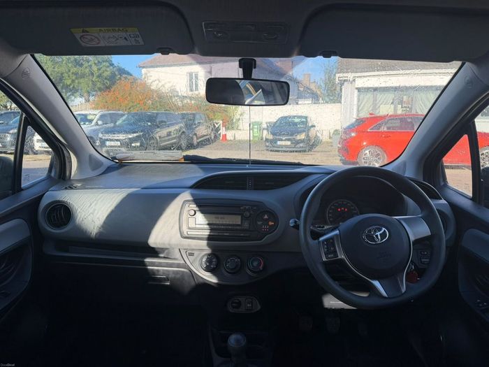 Toyota Yaris 2016