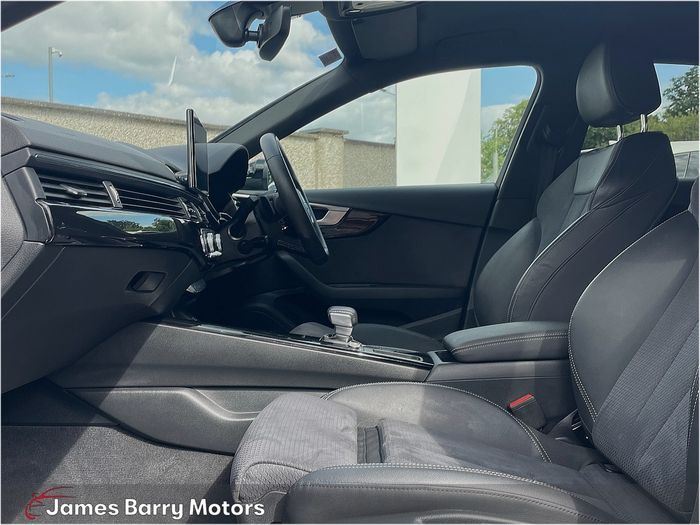 Audi A4 2023