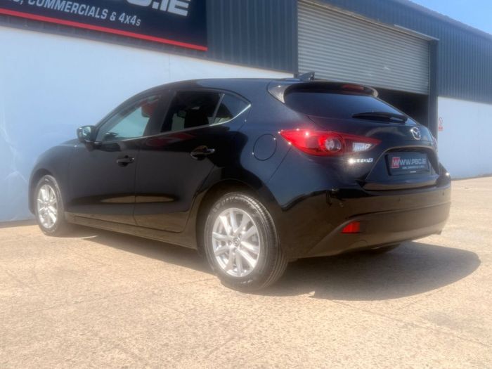 Mazda 3 2016
