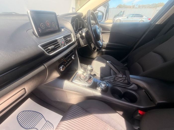 Mazda 3 2016