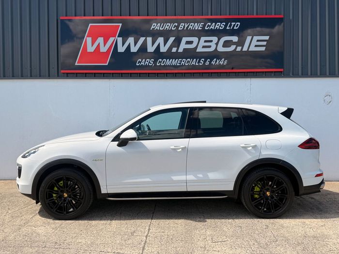 Porsche Cayenne 2016