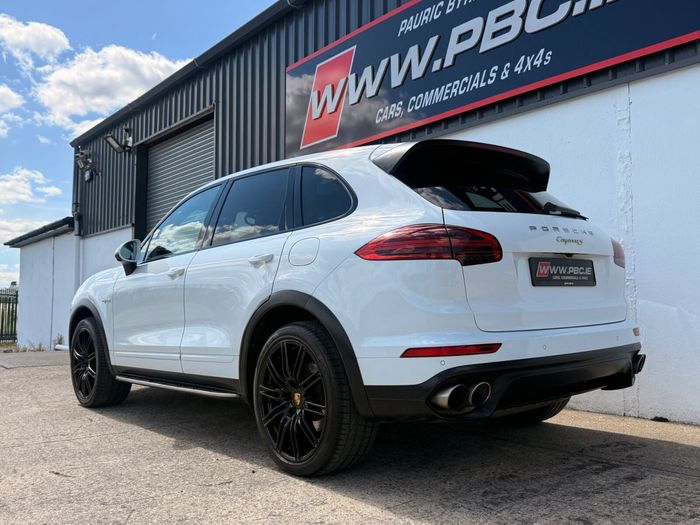 Porsche Cayenne 2016