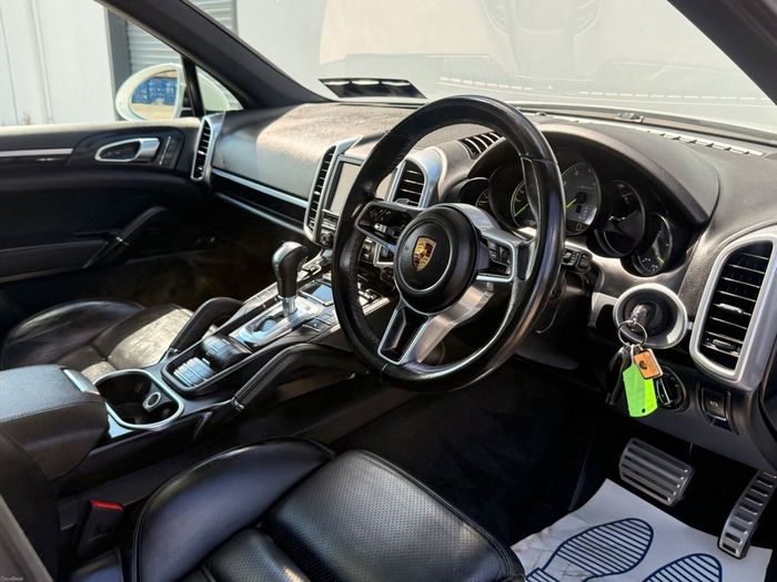Porsche Cayenne 2016