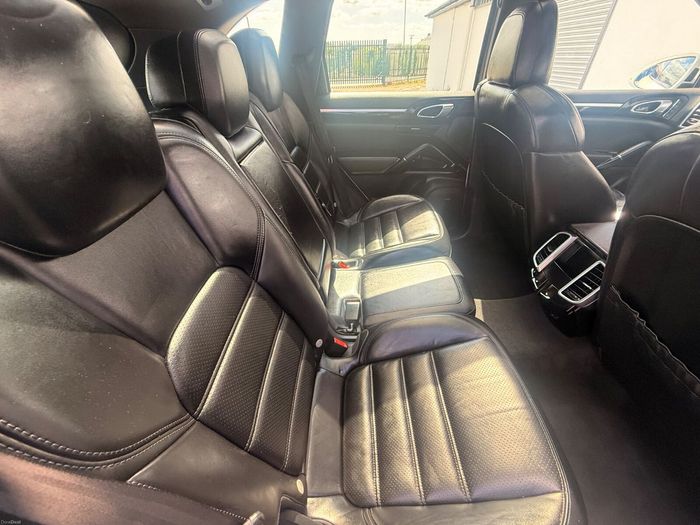 Porsche Cayenne 2016