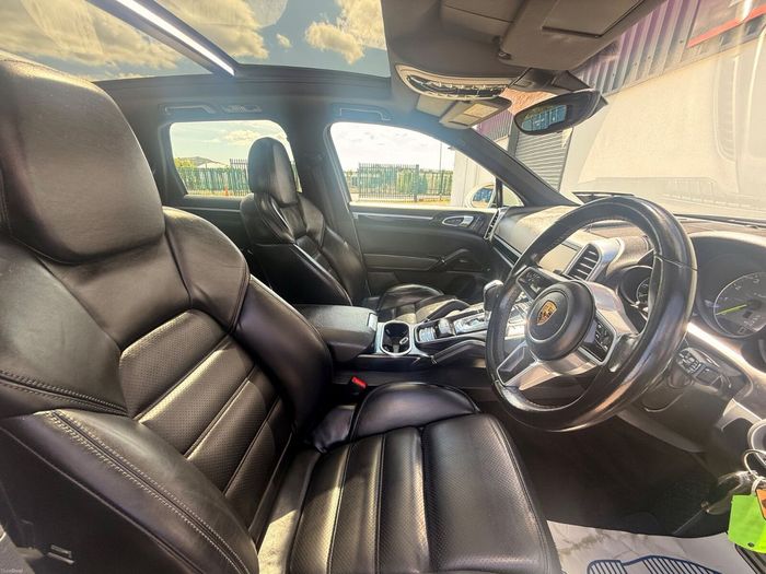 Porsche Cayenne 2016