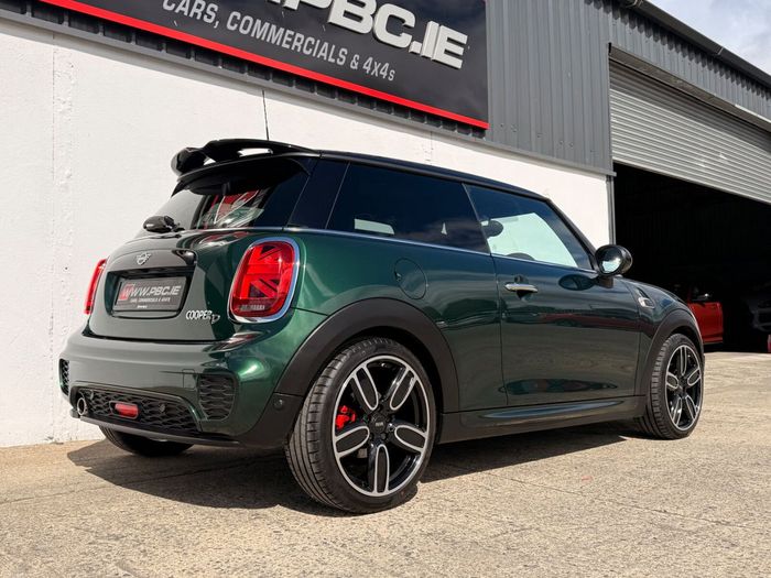 MINI Cooper 2018