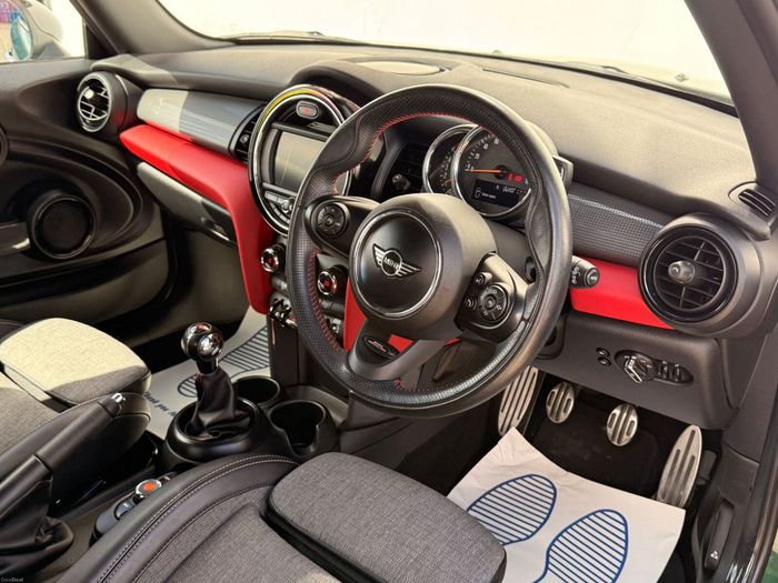 MINI Cooper 2018