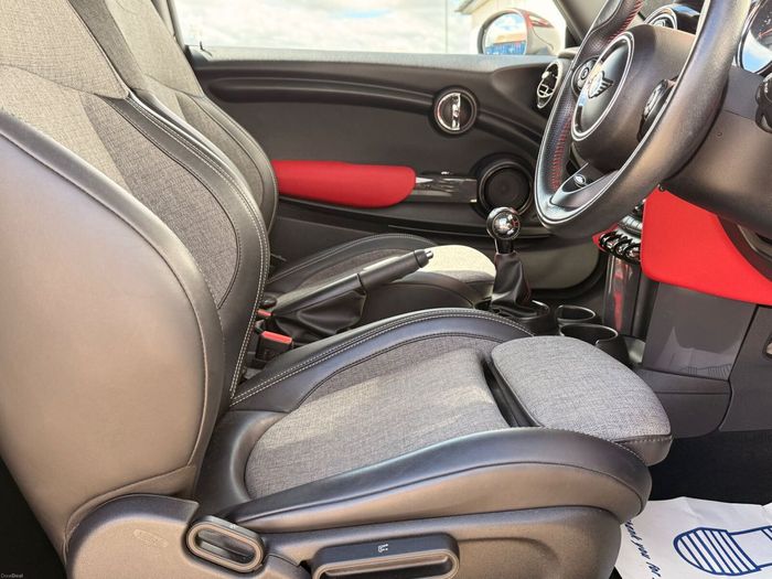 MINI Cooper 2018