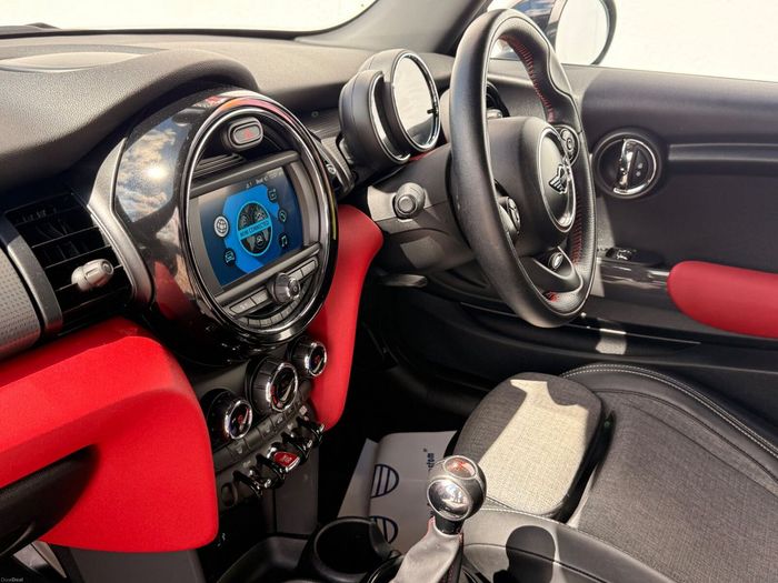 MINI Cooper 2018