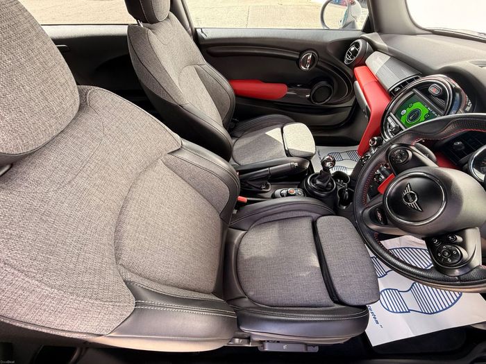 MINI Cooper 2018