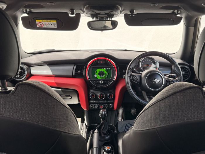 MINI Cooper 2018