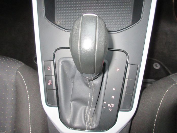 SEAT Arona 2023