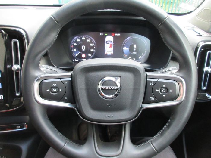 Volvo XC40 2021
