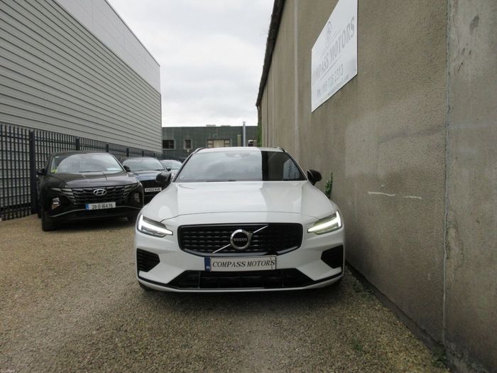 Volvo V60 2022