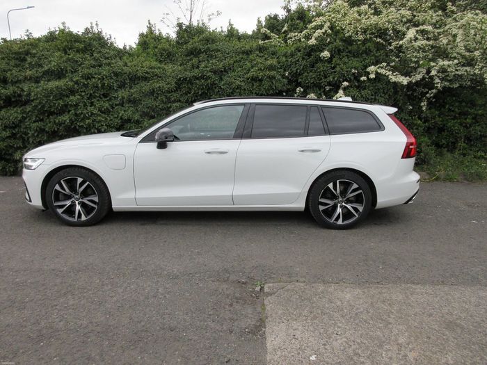 Volvo V60 2022