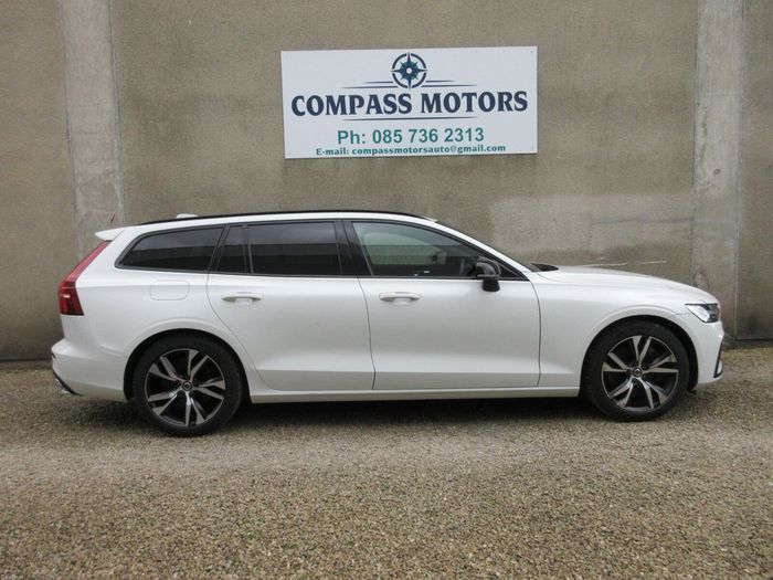Volvo V60 2022