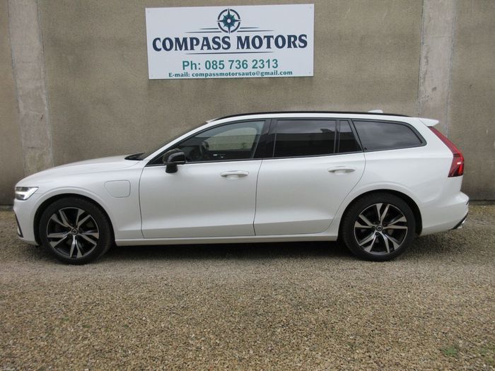 Volvo V60 2022