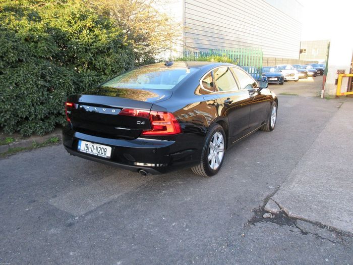 Volvo S90 2019