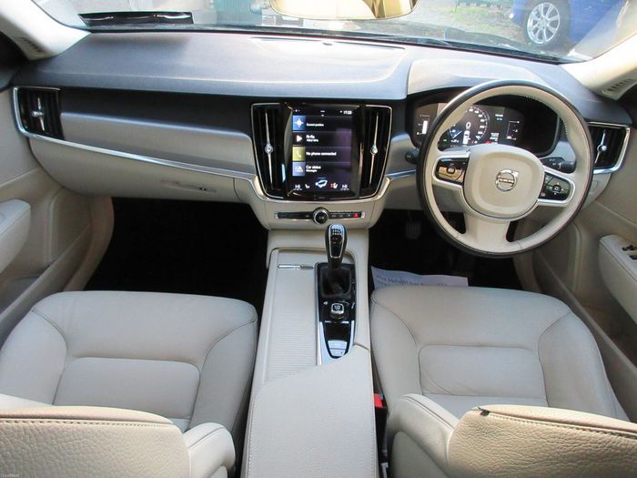 Volvo S90 2019