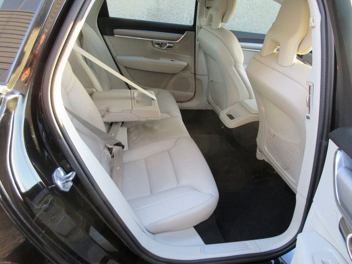 Volvo S90 2019