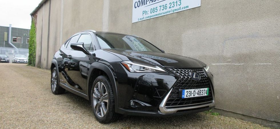 Lexus UX 2023