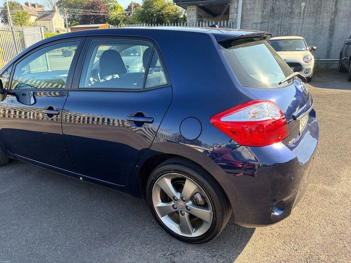 Toyota Auris 2012