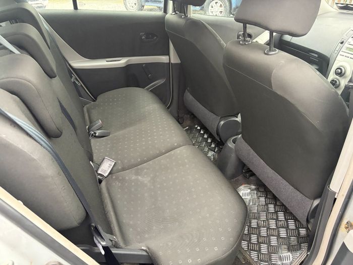 Toyota Yaris 2006