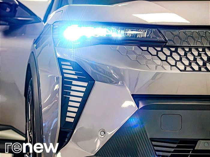 Renault Scenic E-Tech 2024