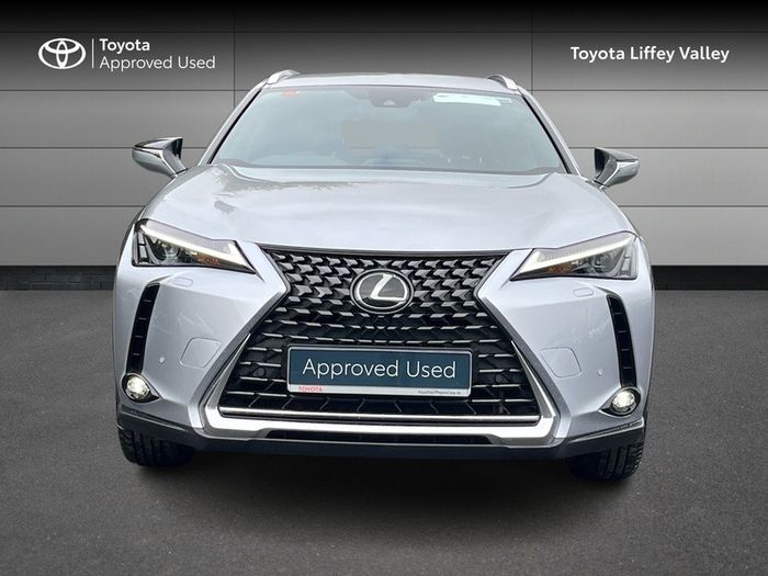Lexus UX 2024
