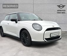 MINI HATCH 2025