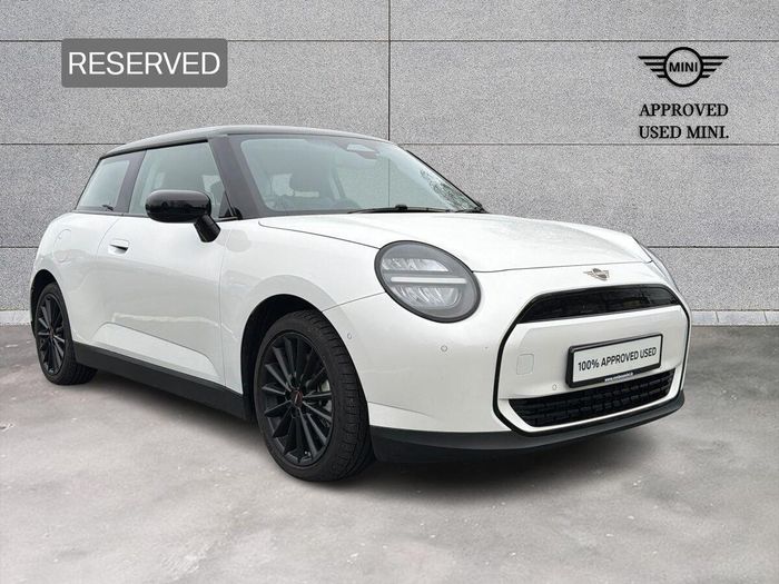MINI HATCH 2025