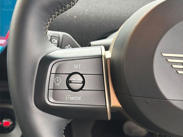 MINI HATCH 2025