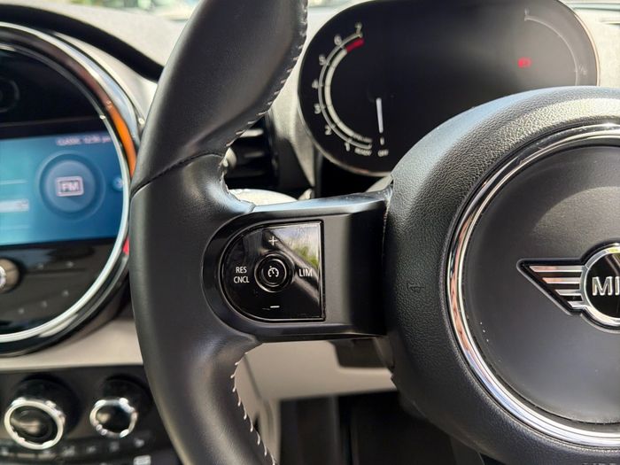 MINI CLUBMAN 2021