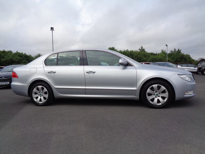 Skoda Superb 2013