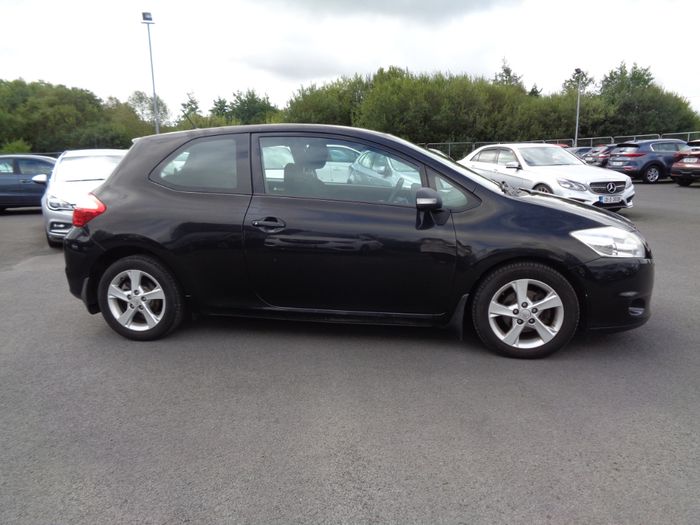 Toyota Auris 2012