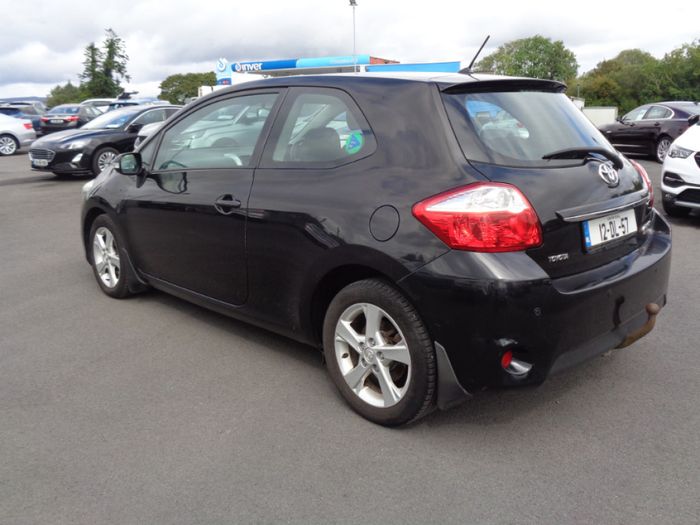 Toyota Auris 2012